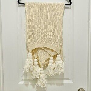NWT Ivory/Cream Lightweight Cable Knit Boho Throw Blanket with Tassels